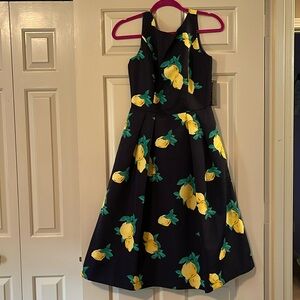 Eva Mendes Lemon dress